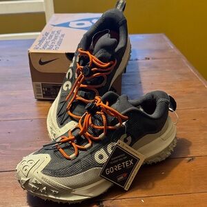 Nike ACG GORE-TEX Black and Tan Trail Shoes